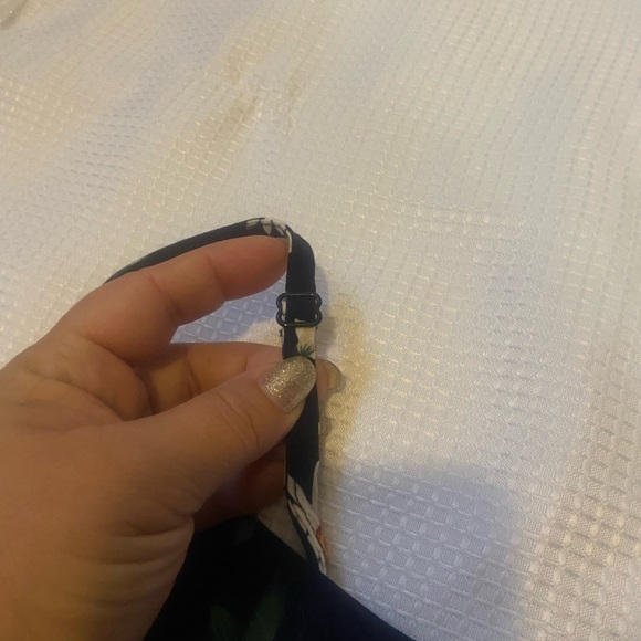 Two piece outfit/daisies - Picture 2 of 6